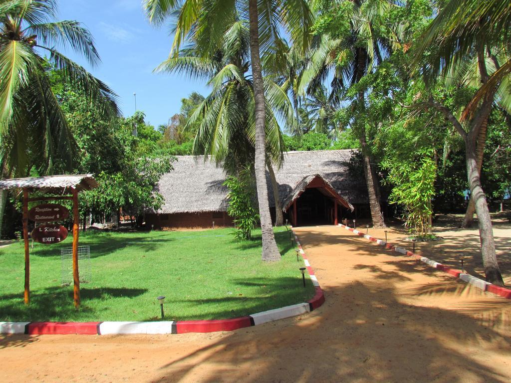Lord Of The Forest Otel Batticaloa Dış mekan fotoğraf